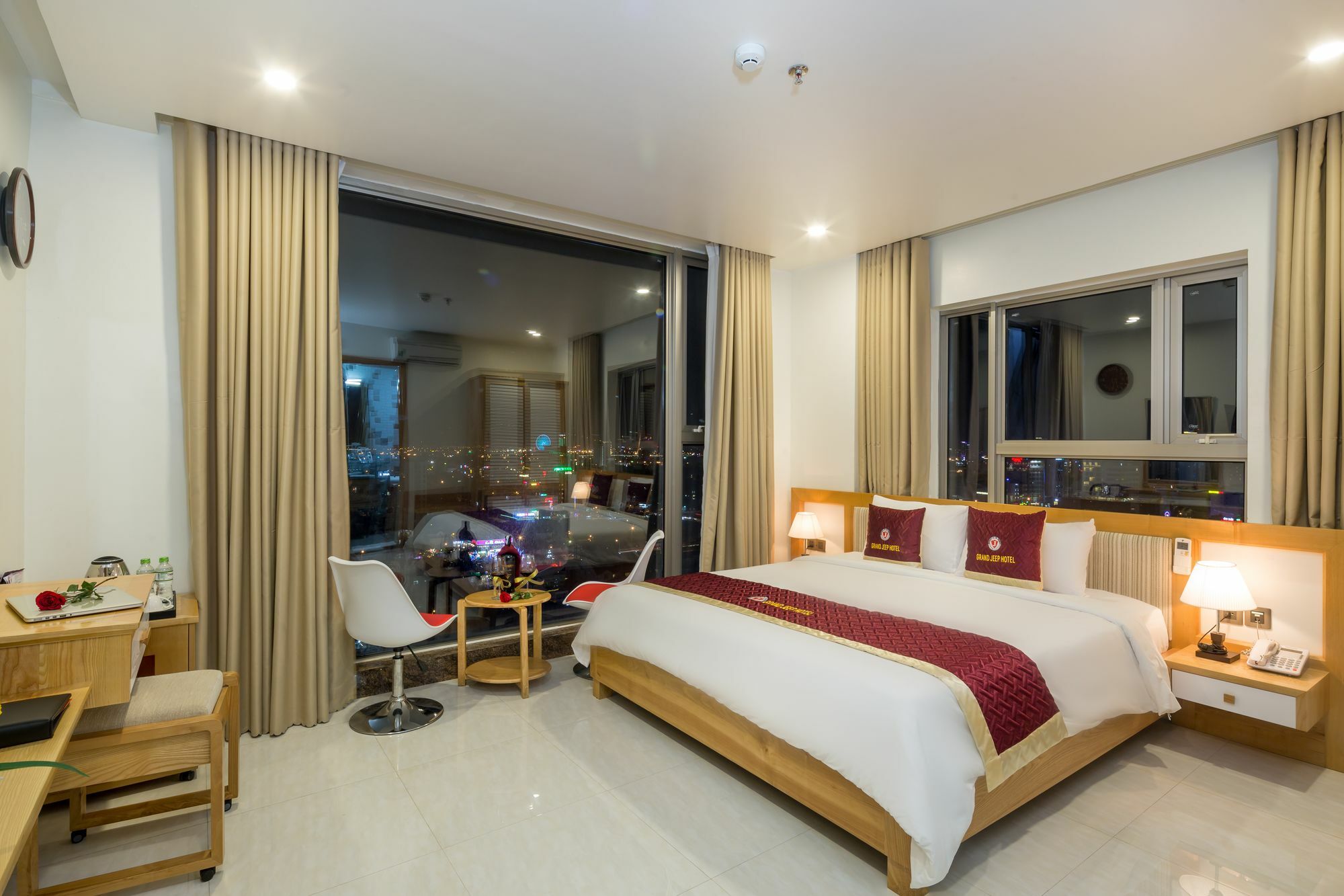 Grand Jeep Hotel Đà Nẵng Exterior foto